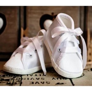 Chaussures Ramon pour garçon en aspect satiné blanc