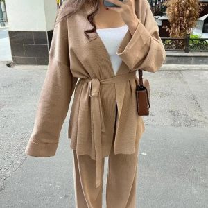 Ensemble cardigan ceinturé et pantalon tricoté femme