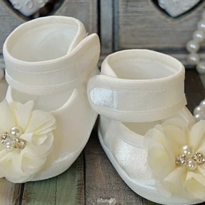 Chaussures de baptême Ronda avec strass écru
